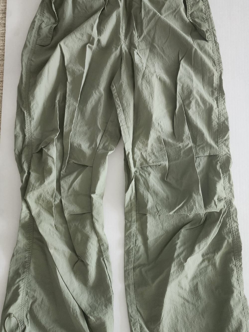 Woman's Lightweight Cargo Pants - Sage Green